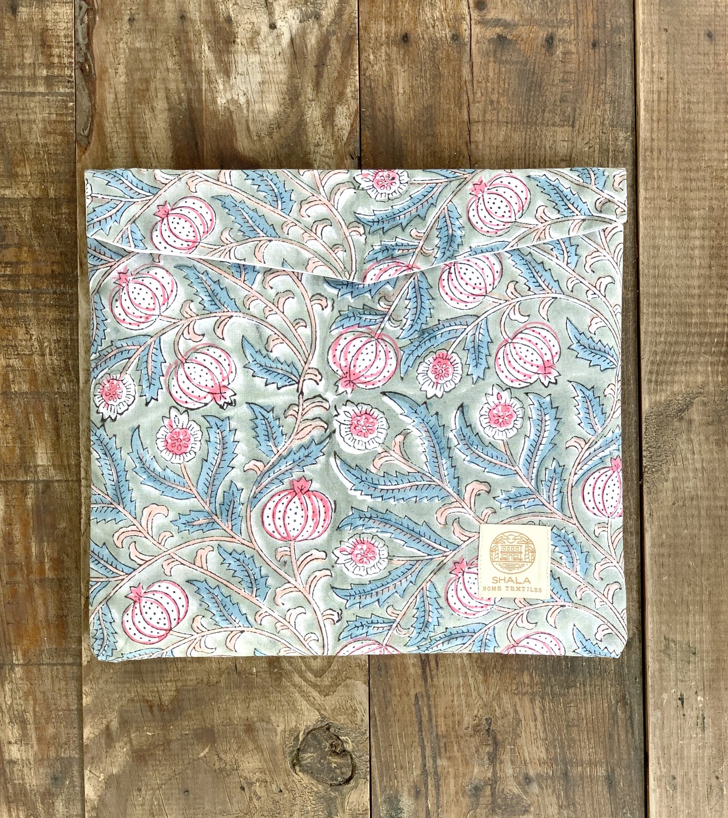 Kimono robe · Pure cotton block print handmade in India · Bride robe · Bridesmaid robe · Boho kimono · Water green pink flowers