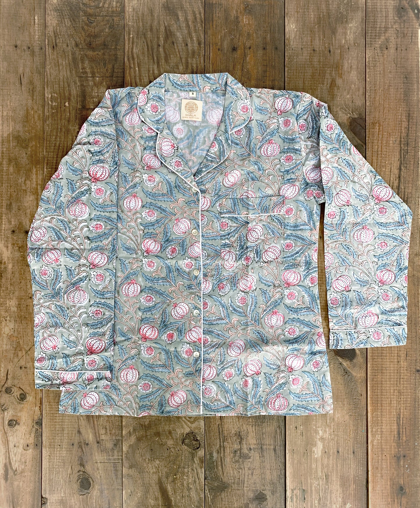 Long-sleeved pajamas and pants · Pure cotton block print handmade in India · 100% cotton winter pajamas · Bordeaux flowers