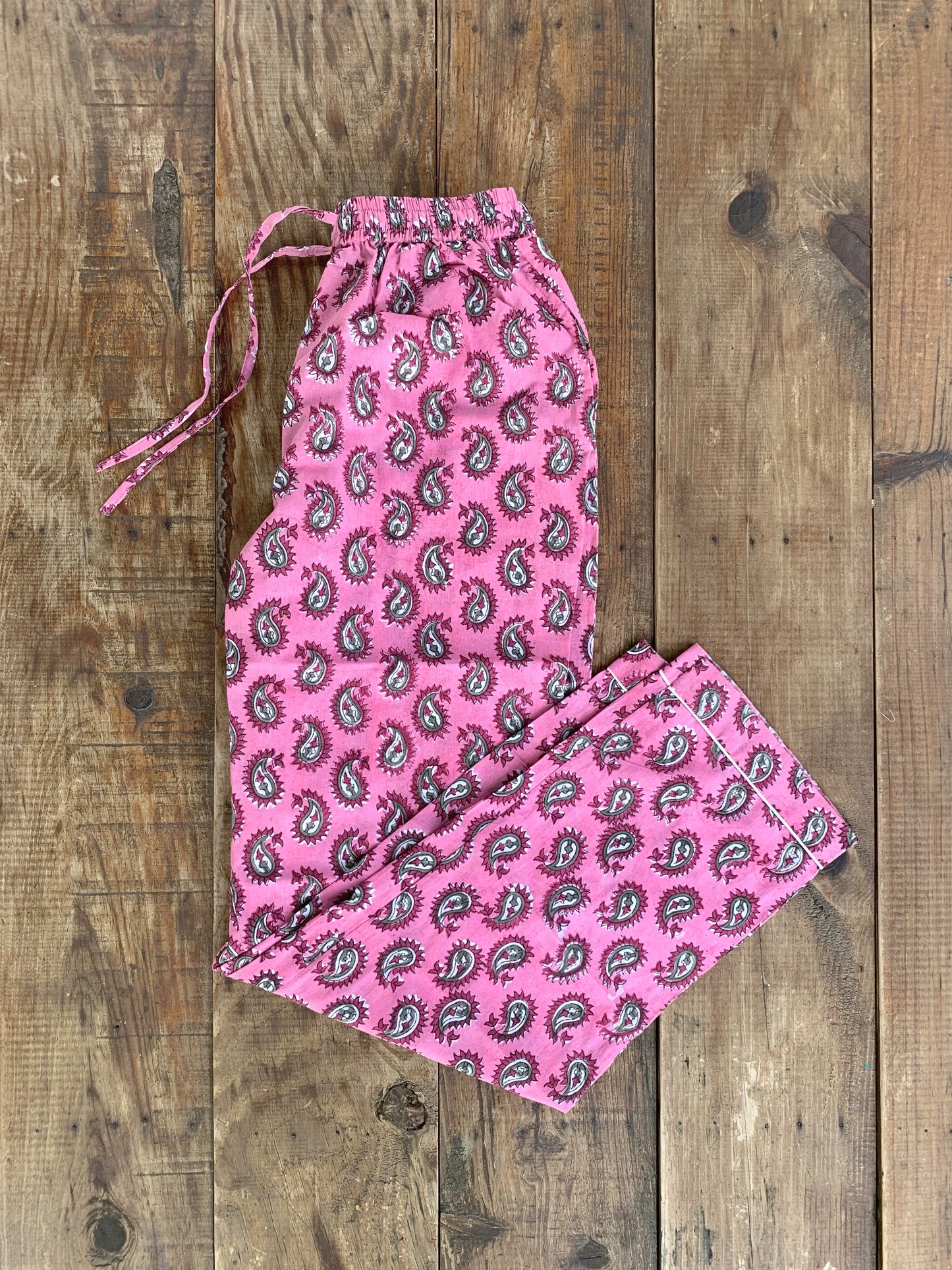 Long-sleeved pajamas and pants · Pure cotton block print handmade in India · 100% cotton winter pajamas · Bordeaux flowers