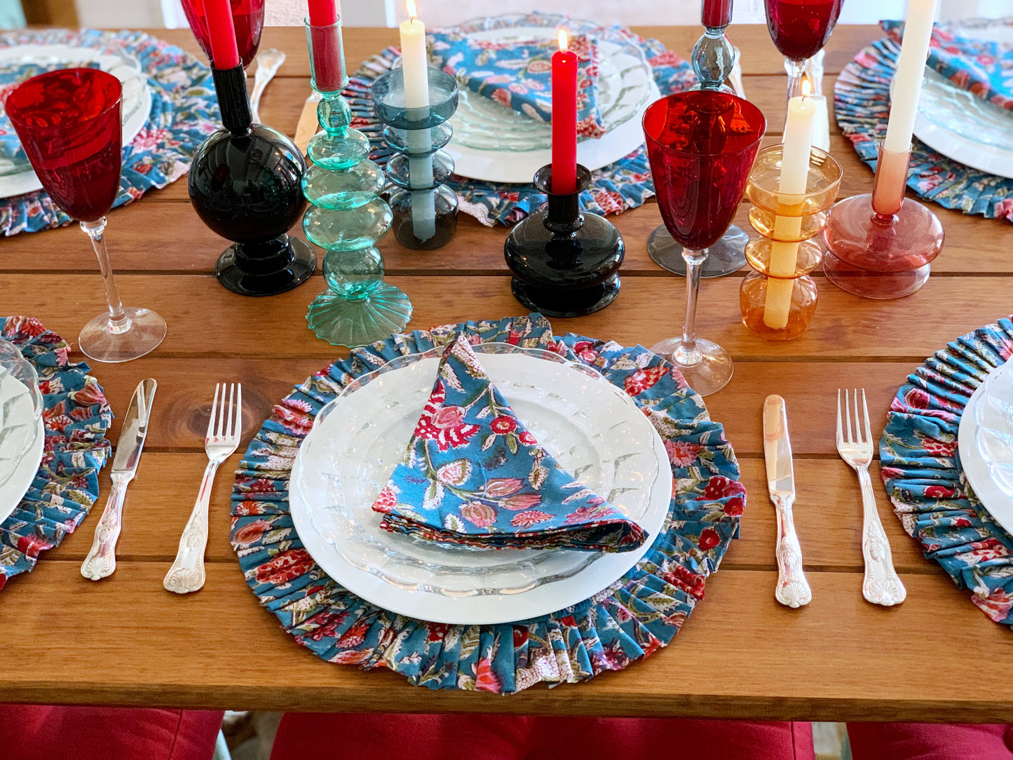 Round quilted ruffled placemat plus napkins Pure cotton block print in India Set of 2 Turquoise flowers