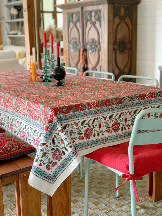 Mantel algodón puro estampado block print artesanal en India · Seis comensales · Mantel boho chic 100% algodón hindú · Piñas rojo verde