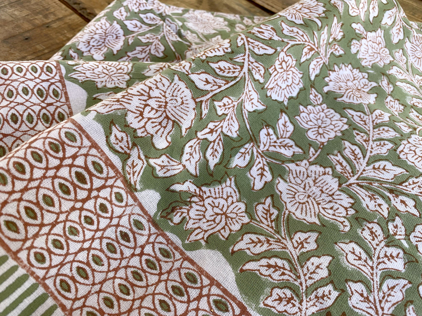 Pure cotton block print tablecloth handmade in India · Six diners · Boho chic tablecloth 100% Indian cotton · Sage green