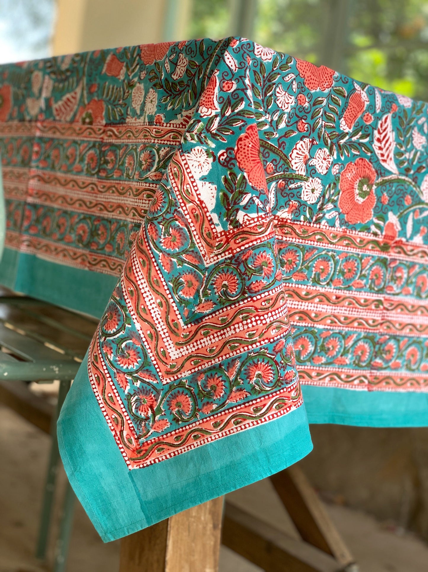 Mantel algodón puro estampado block print artesanal en India · Cuadrado 4 comensales · Mantel boho chic 100% algodón hindú · Turquesa y coral
