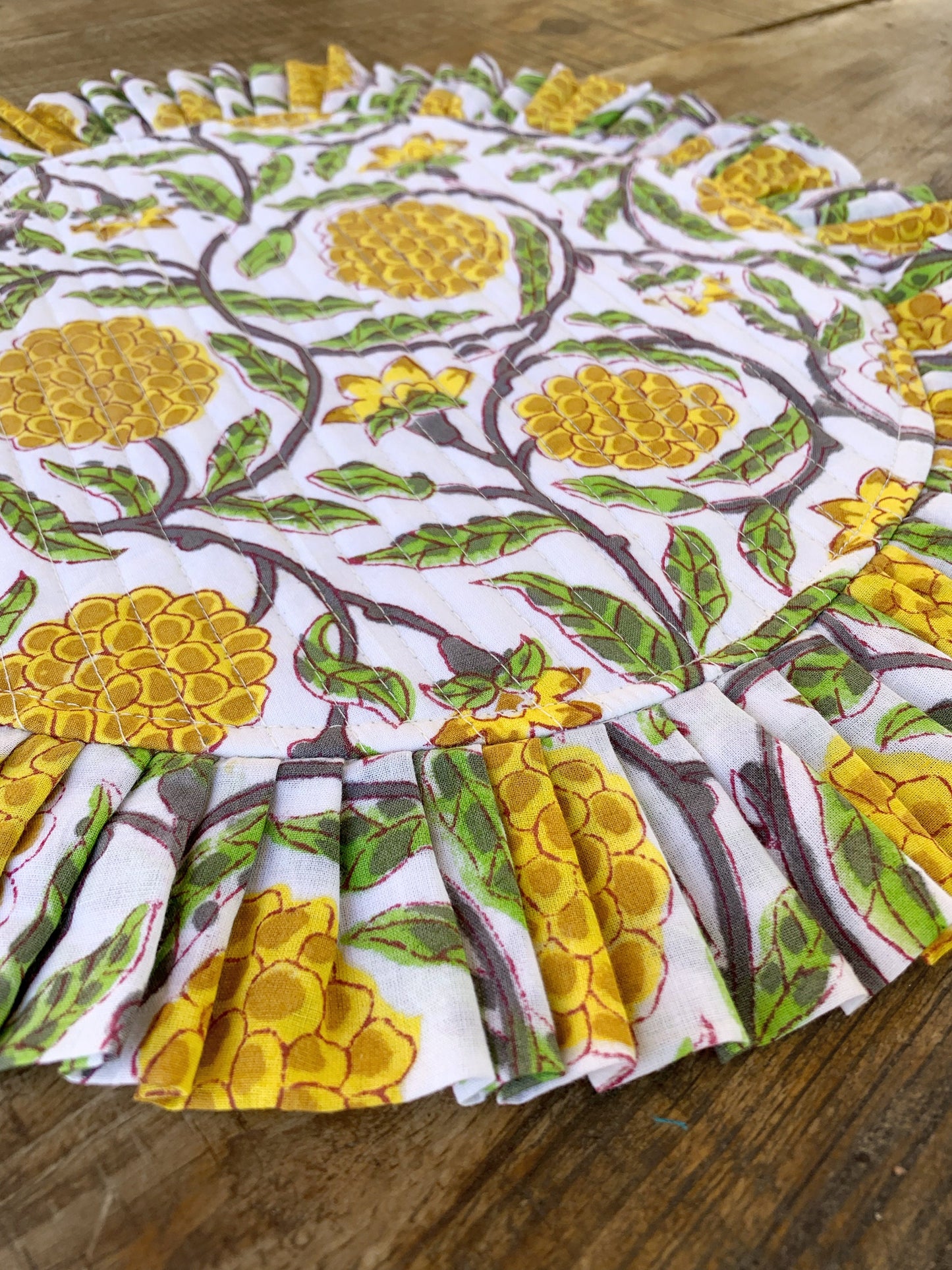 Round quilted placemat with ruffle plus napkins Pure cotton block print in India Set of 2 Yellow pineapples