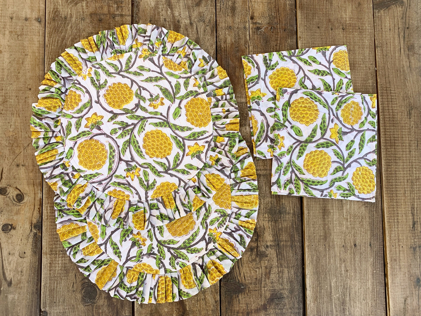 Round quilted placemat with ruffle plus napkins Pure cotton block print in India Set of 2 Yellow pineapples