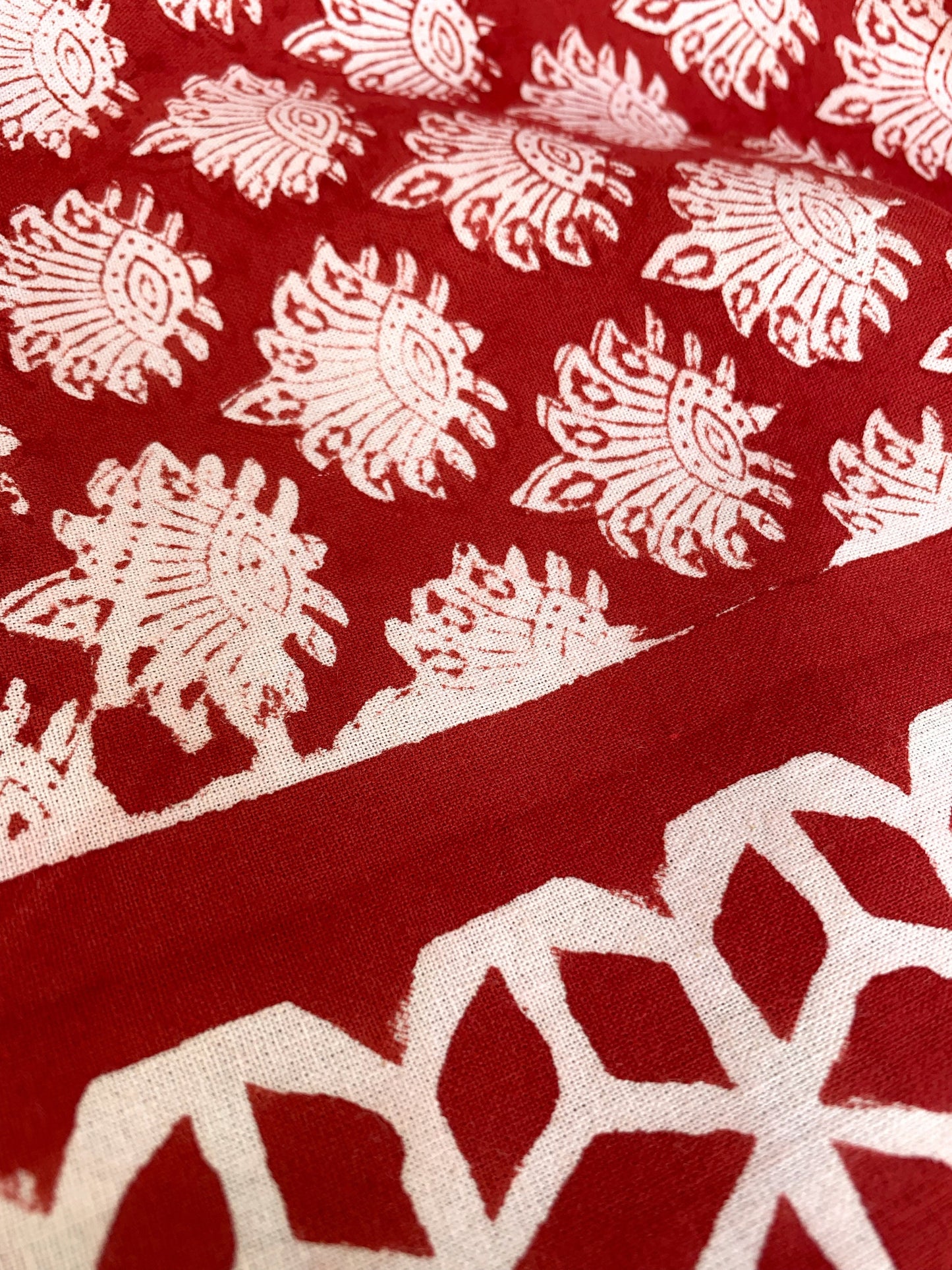 Pure cotton block print tablecloth handmade in India · Six diners · Boho chic tablecloth 100% Indian cotton · Red lotus flower