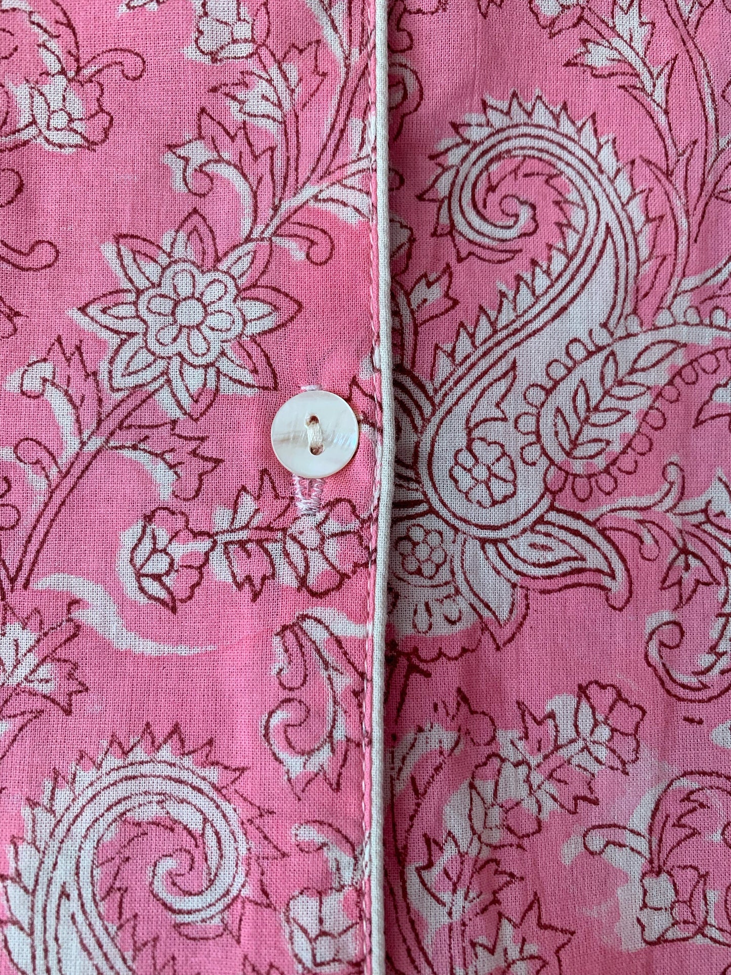 Pijama manga y pantalón largos · Algodón puro estampado block print artesanal en India · Pijama invierno algodón 100% · Rosa cachemir blanco