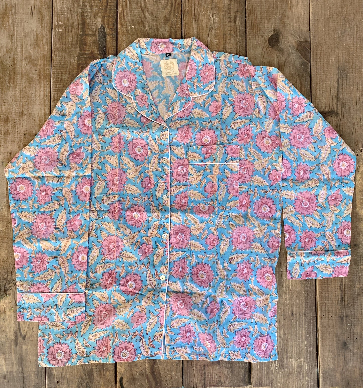 Pijama manga y pantalón largos · Algodón puro estampado block print artesanal en India · Pijama invierno algodón 100% · Turquesa flores rosa