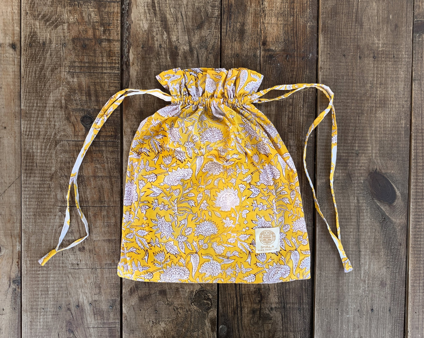 SET regalo · Camisón manga larga & zapatillas a juego · Algodón puro estampado block print artesanal en India · Amarillo estampado