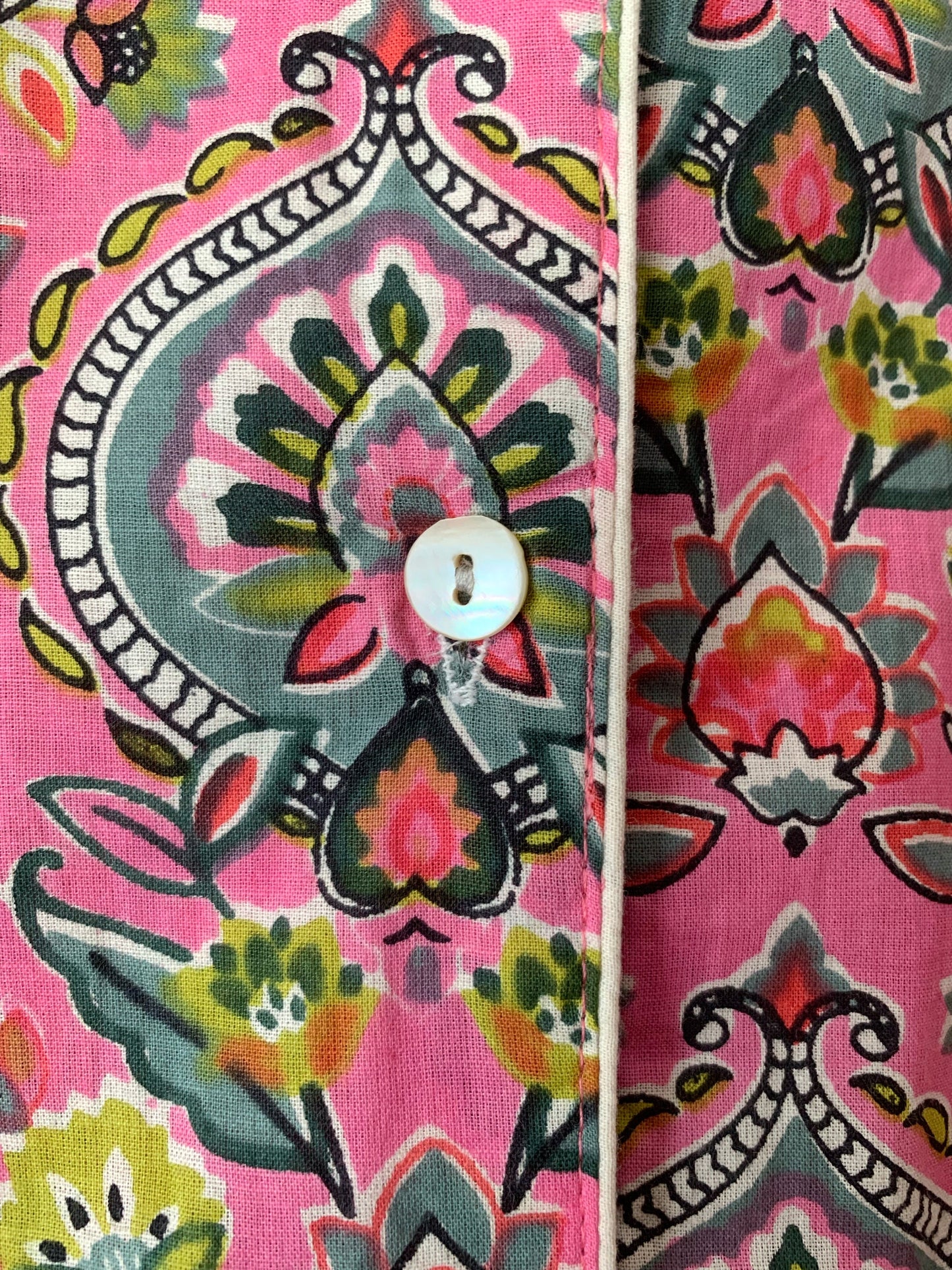 SET regalo · Pijama manga/pantalón largo y zapatillas a juego · Algodón puro estampado block print artesanal en India · Rosa y verde
