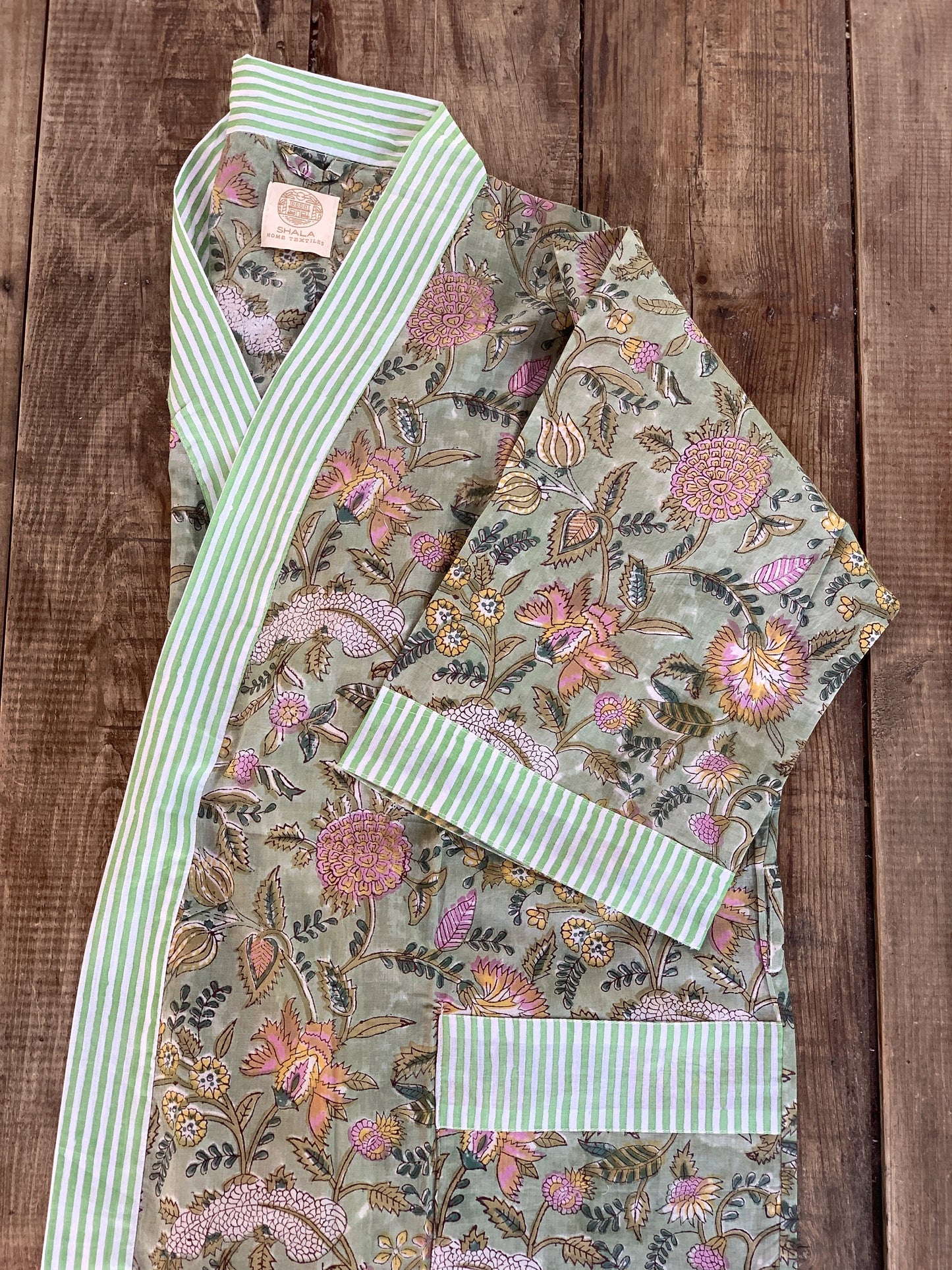 SET regalo · Bata kimono & zapatillas a juego · Algodón puro 100% estampado block print artesanal en India · Verde y rosa mix